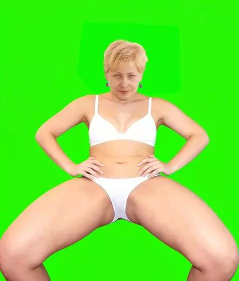 AI Video from prompt: Belly dancing, eyes always directed at the camer