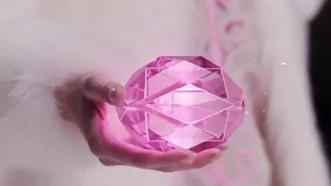 AI Video from prompt: This a very  fancy fashion show in France at ele