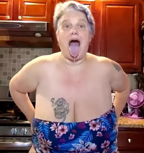 MiniMax Hailuo-02 (pro) video