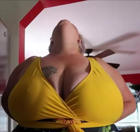 MiniMax Hailuo-02 (pro) video