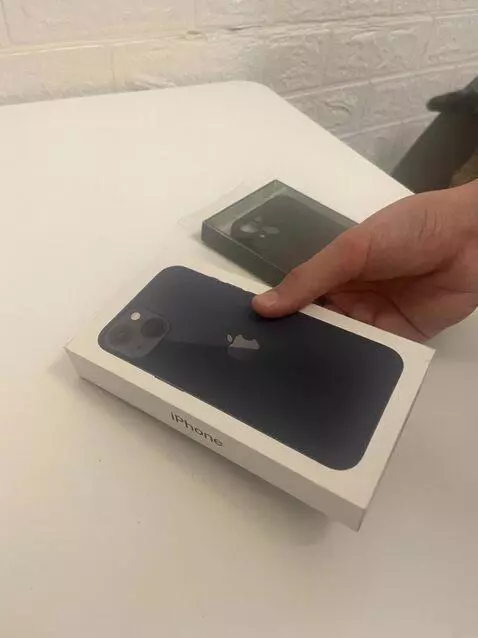 AI Video from prompt: To make this box squeezed softly like plasticine