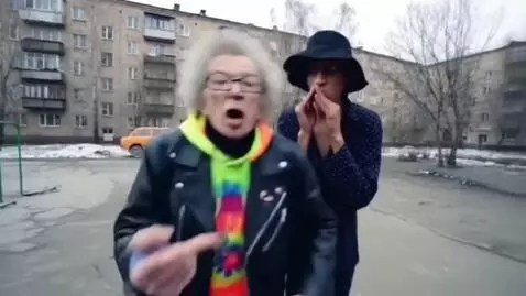 AI Video from prompt: A rapper named Zoomer is an old skinny Russian g