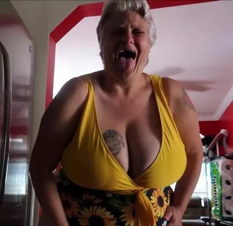 MiniMax Hailuo-02 (pro) video