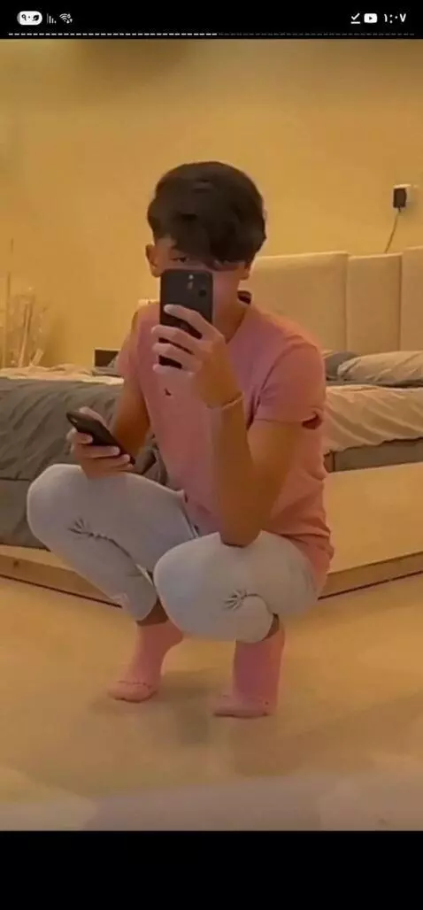 AI Video from prompt: Make it live picture