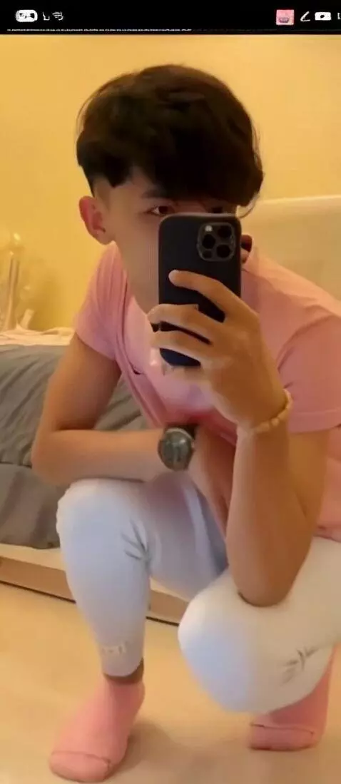 AI Video from prompt: Make it live picture