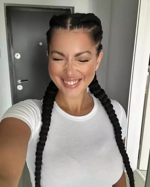 AI Video from prompt: woman teasing