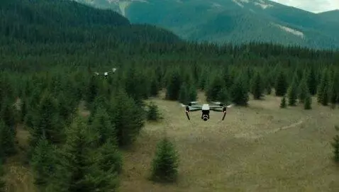 AI Video from prompt: Video in 9:16 format.cinematic american mystery 