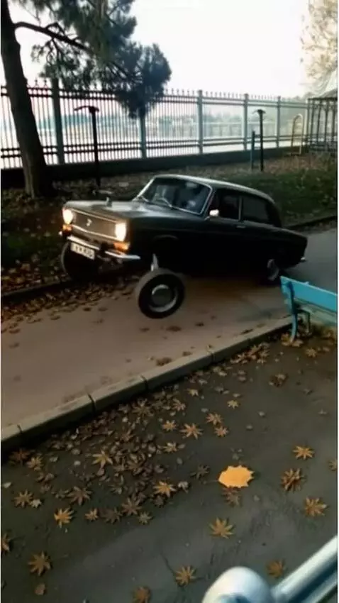 AI Video from prompt: The camera doesn't move at all. A car that stand