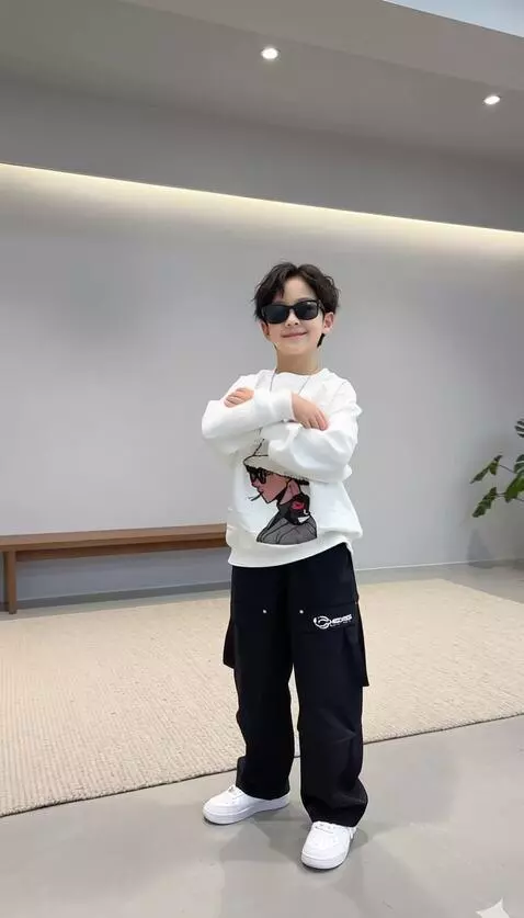 Kling 2.1 (pro) video