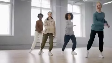 AI Video from prompt: Girls dancing