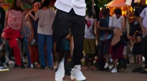 AI Video from prompt: jamaican-rudebwoy-skankin-dancin