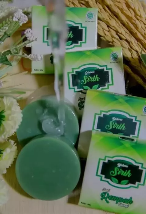AI Video from prompt: A cinematic close-up of Bidara Sirih herbal soap