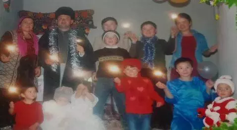 AI Video from prompt: Create a slow-motion dreamy video from this imag