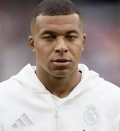 AI Video from prompt: Dreams have no limits. Hard work and dedication 