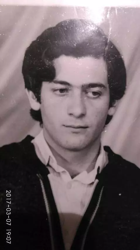 AI Video from prompt: Live photos in good style.