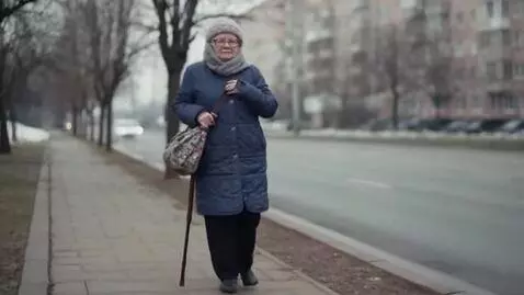 AI Video from prompt: chubby granny walking
