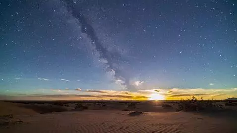 AI Video from prompt: The horizon consists of two parts: the desert be