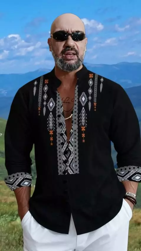 AI Video from prompt: A realistic video. A man, an exact replica of th