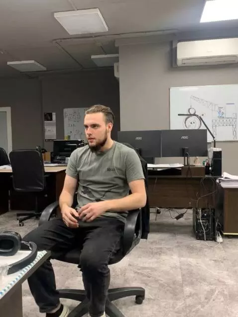 AI Video from prompt: A man sitting on a chair becomes a ninja