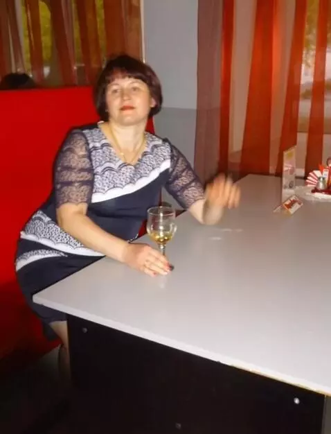 AI Video from prompt: He gets up and takes off his dress