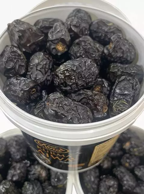 AI Video from prompt: A cinematic, ultra-realistic product video of Aj