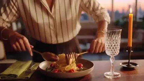 AI Video from prompt: A cinematic close-up of a stylish individual in 