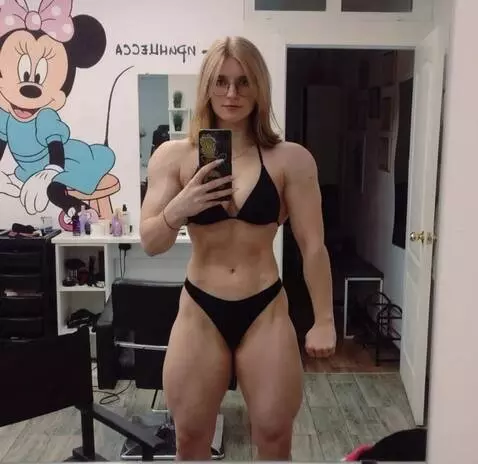 AI Video from prompt: Muscle girl growth