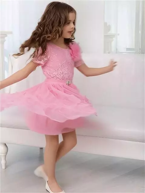 AI Video from prompt: dances around