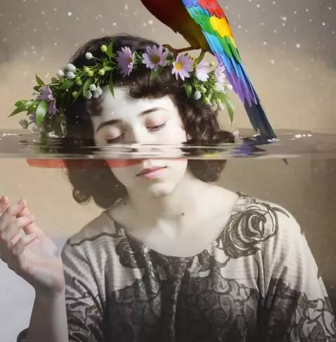 AI Video from prompt: Create a Renaissance-inspired masterpiece inspir