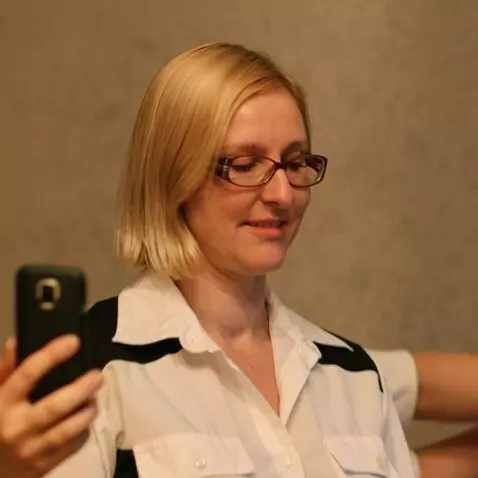 AI Video from prompt: The camera moves back showing the woman in full 