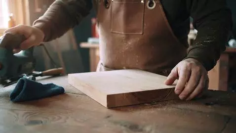 AI Video from prompt: Generate a 10 ‑second video in photorealistic st