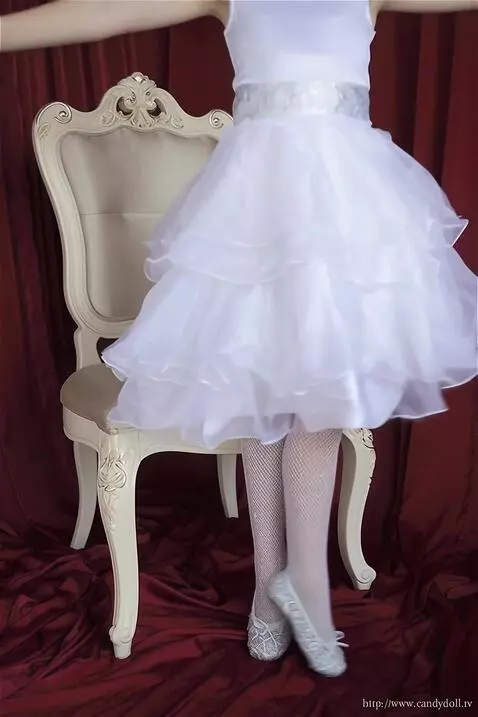 AI Video from prompt: gets up and dances