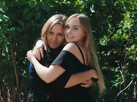 AI Video from prompt: People in the photo look at the camera, without 