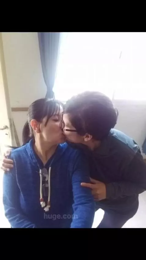 AI Video from prompt: Kiss each other