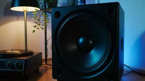 AI Video from prompt: a powerful bass speaker plays at a tempo of 120