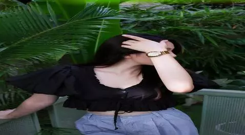 AI Video from prompt: Her belly keep bigger and bigger she look so ful