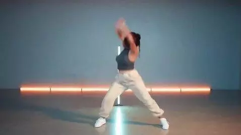 AI Video from prompt: A girl is dancing a modern dance