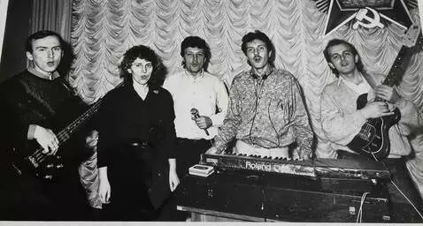 AI Video from prompt: they sing they sing