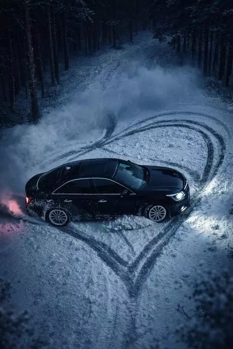 AI Video from prompt: Create a cinematic winter scene based on the ori