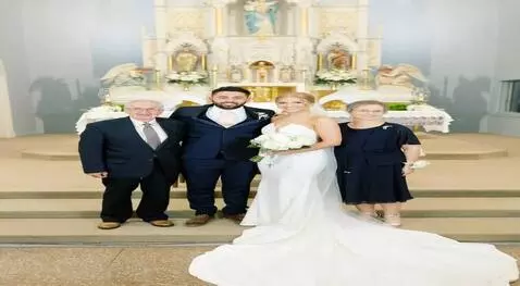 AI Video from prompt: The woman standing on the right, hugging her wai