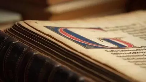 AI Video from prompt: **Video sequence (can be made from a selection o