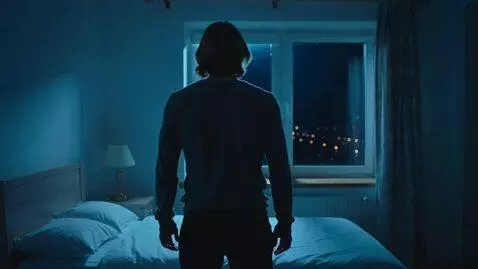 AI Video from prompt: A nighttime atmosphere inside a room, showing a 