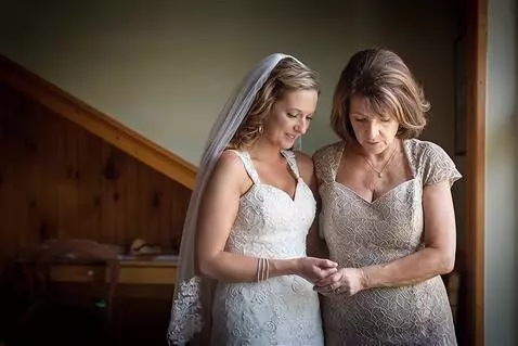 AI Video from prompt: With their arms around each other's waists, the 