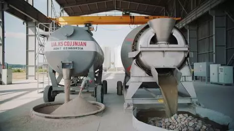 AI Video from prompt: "5-second realistic industrial video inside a Ru