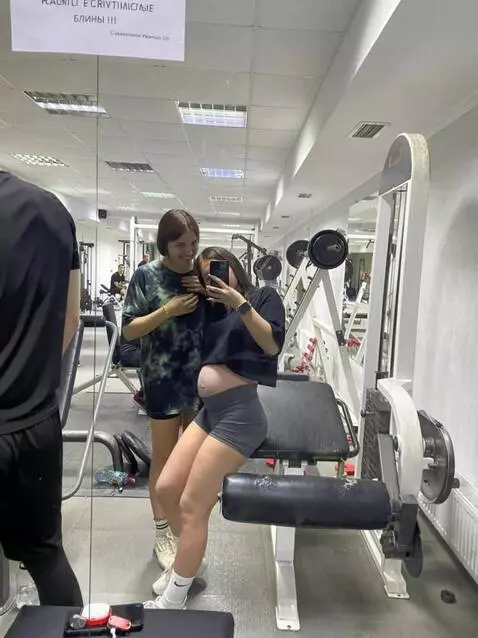 AI Video from prompt: Girl realistic belly inflation