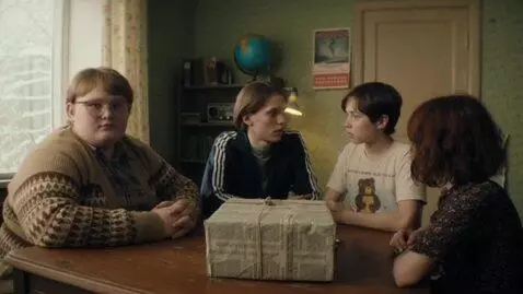 AI Video from prompt: A room in Russia in the 1980s, where the first m