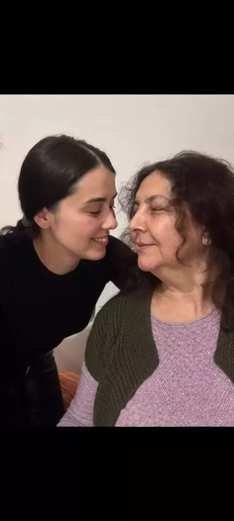 AI Video from prompt: French passionate kiss