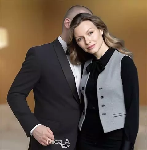 AI Video from prompt: A heartfelt digital painting of a couple embraci