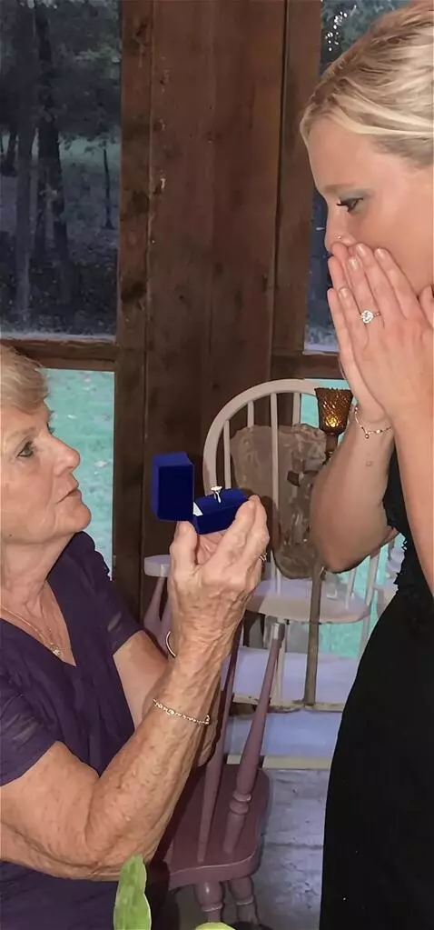 AI Video from prompt: an elderly woman makes a marriage proposal to a 