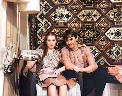 AI Video from prompt: You are my goddess who looks down from the icon.